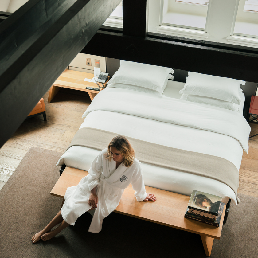 Set aus 2 DOUXE Daunenkopfkissen 60x90 cm - 80% Daunen