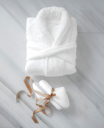 Bademantel und Hausschuhe Geschenkset | Weiß